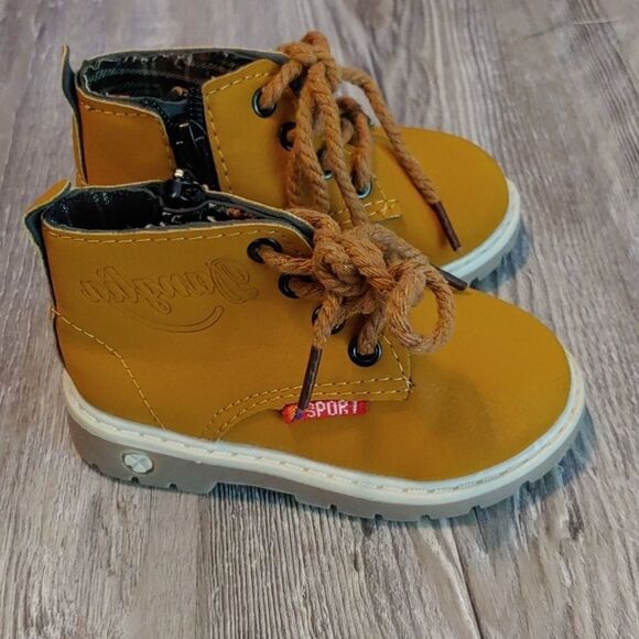 Danglia brown workbook style boots Sz 5.5 - Picture 5 of 7